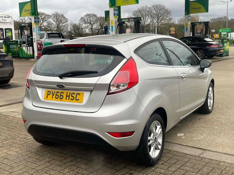 Ford Fiesta Zetec - U10001698