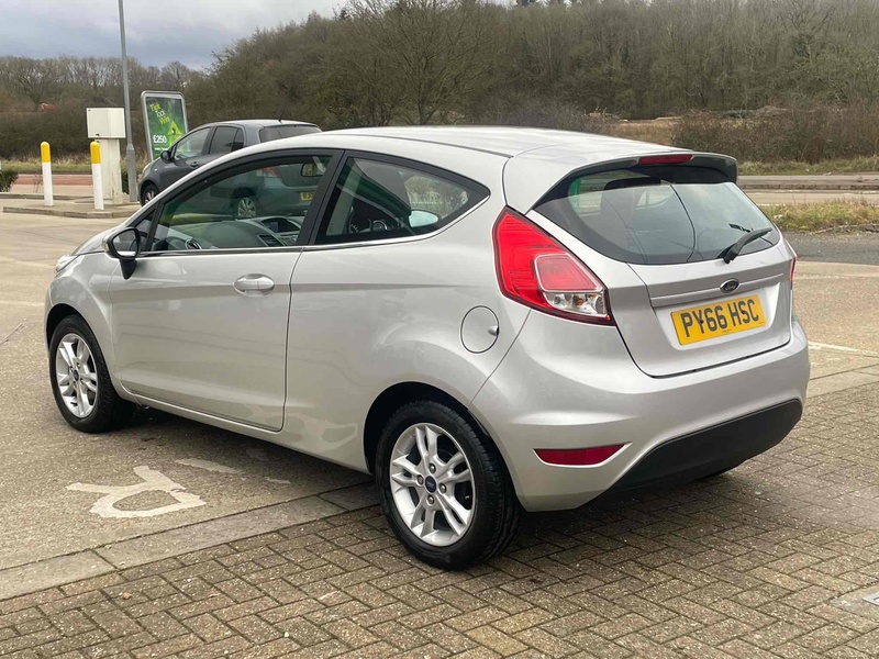 Ford Fiesta Zetec - U10001698
