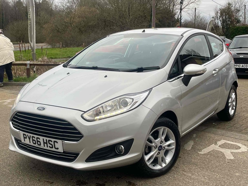 Ford Fiesta Zetec - U10001698