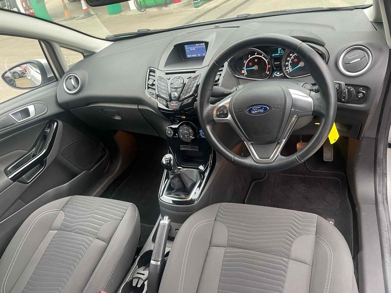 Ford Fiesta Zetec - U10001698