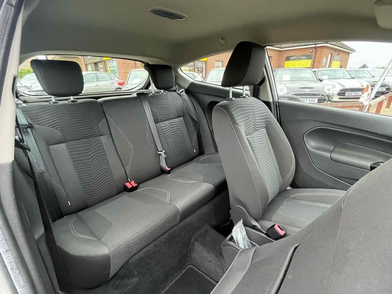 Ford Fiesta Zetec - U10001698