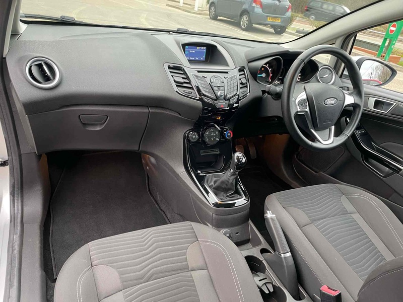 Ford Fiesta Zetec - U10001698