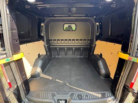 Ford Transit Custom 2.0 320 EcoBlue MS-RT Crew Van Double Cab 5dr Diesel Auto L1 H1 Euro 6 (s/s) (170 ps) - U10001748