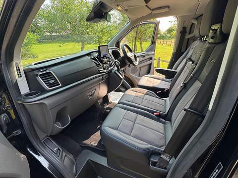 Ford Transit Custom 2.0 320 EcoBlue MS-RT Crew Van Double Cab 5dr Diesel Auto L1 H1 Euro 6 (s/s) (170 ps) - U10001748
