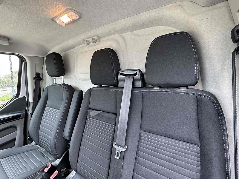 Ford Transit Custom 300 EcoBlue Limited - U10001833