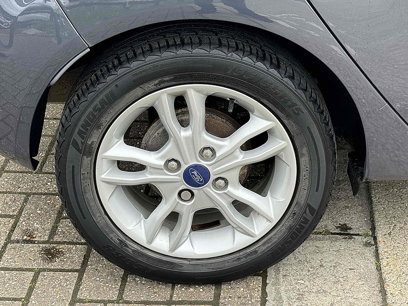 Ford Fiesta Zetec - U10001848