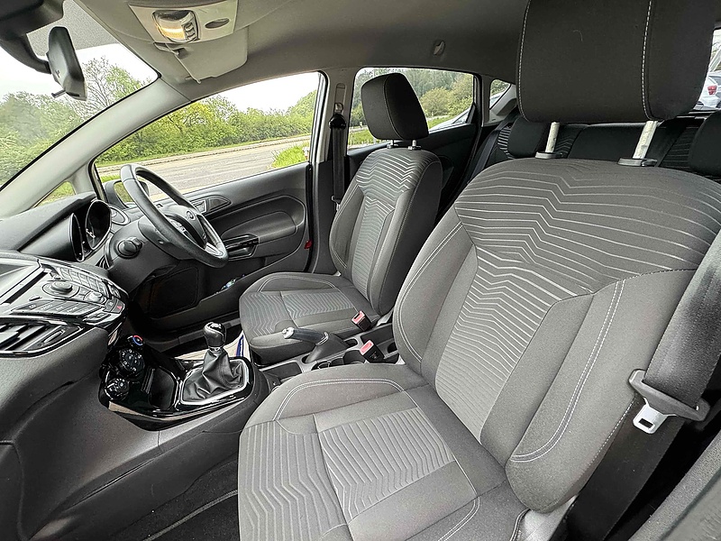 Ford Fiesta Zetec - U10001848