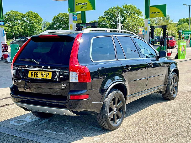 Volvo XC90 D5 SE - U10001850