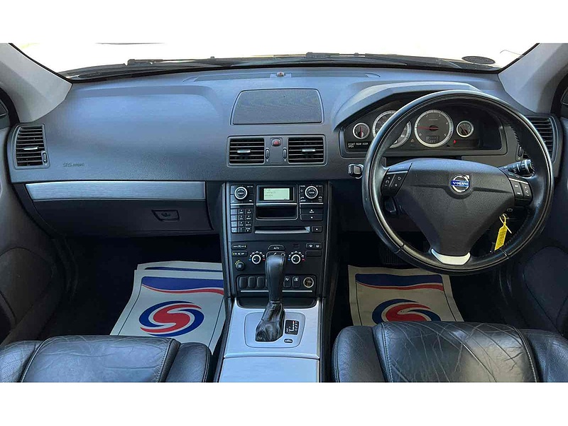 Volvo XC90 D5 SE - U10001850