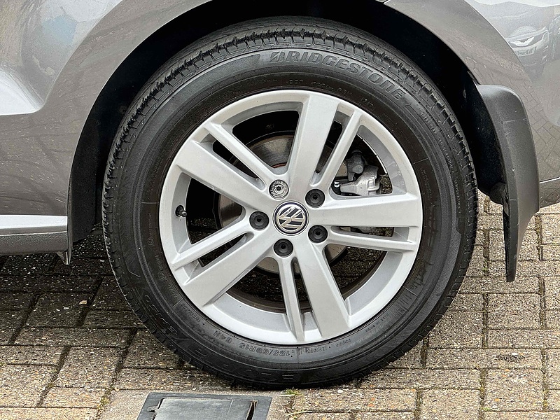 Volkswagen Polo TSI Match Edition - U10001883