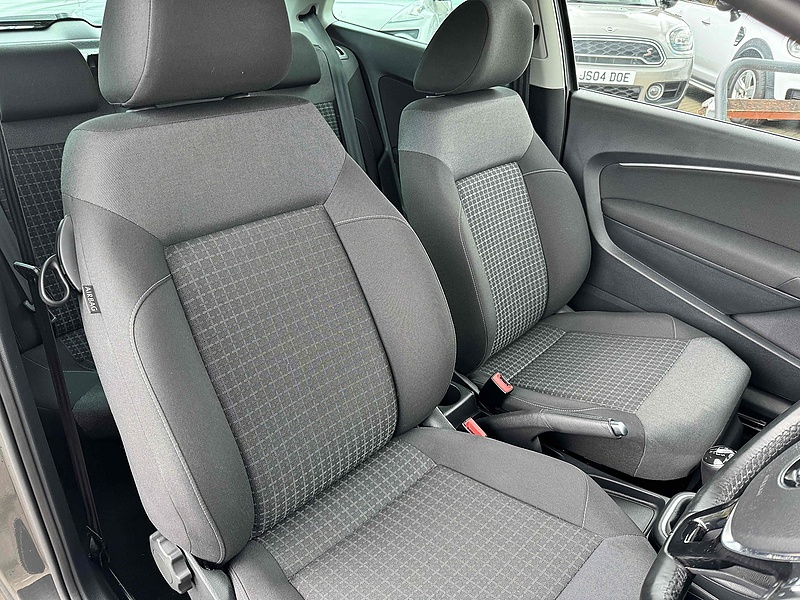 Volkswagen Polo TSI Match Edition - U10001883