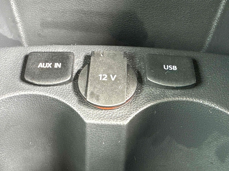 Volkswagen Polo TSI Match Edition - U10001883