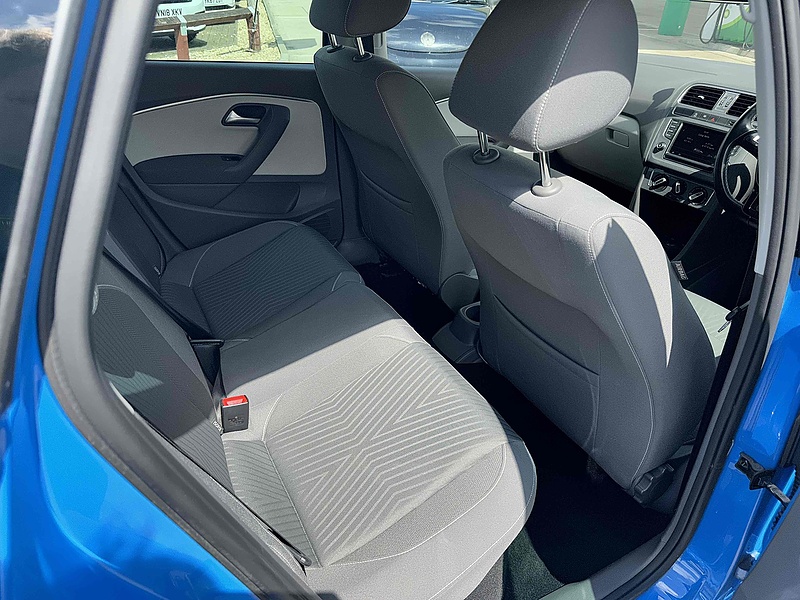 Volkswagen Polo BlueMotion Tech SE Design - U10001893