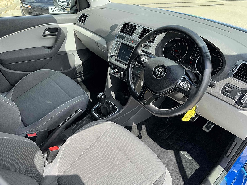 Volkswagen Polo BlueMotion Tech SE Design - U10001893