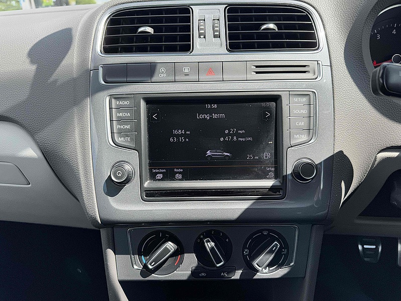 Volkswagen Polo BlueMotion Tech SE Design - U10001893