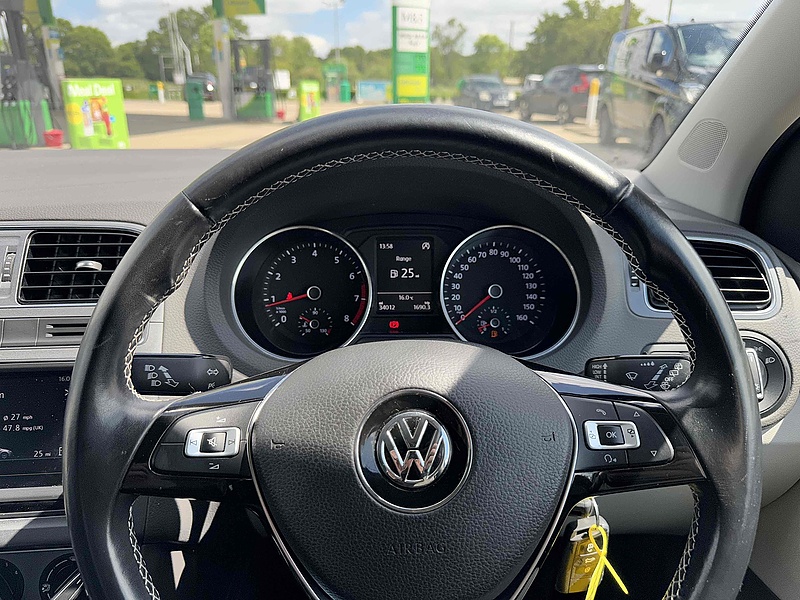 Volkswagen Polo BlueMotion Tech SE Design - U10001893