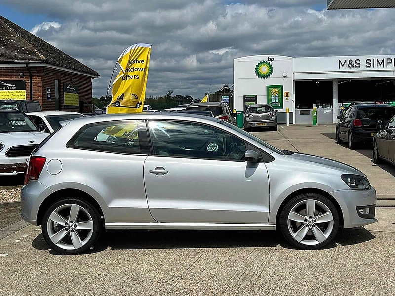 Volkswagen Polo TSI SEL - U10001904