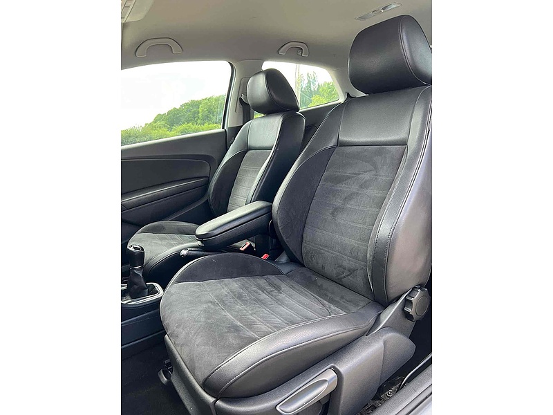 Volkswagen Polo TSI SEL - U10001904