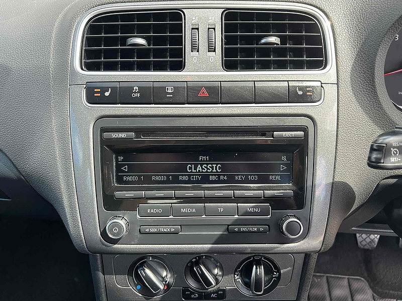 Volkswagen Polo TSI SEL - U10001904