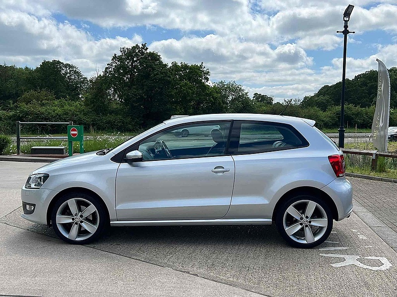 Volkswagen Polo TSI SEL - U10001904