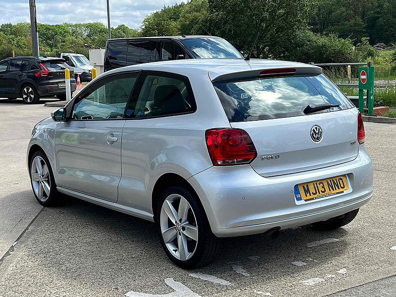 Volkswagen Polo TSI SEL - U10001904