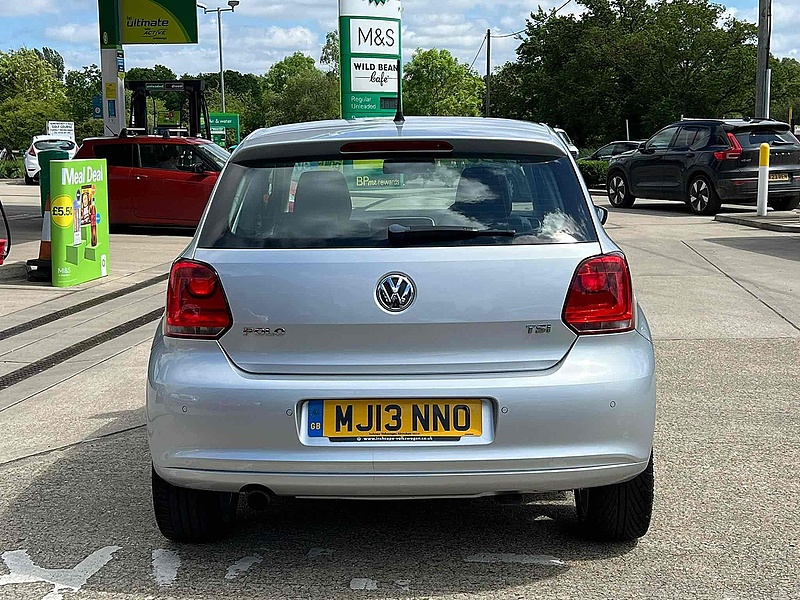 Volkswagen Polo TSI SEL - U10001904