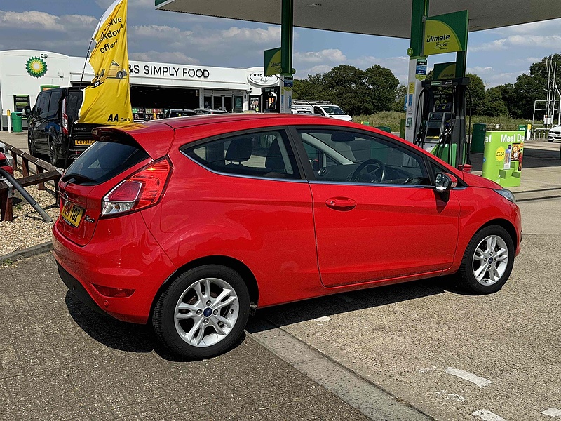 Ford Fiesta Zetec - U10001951