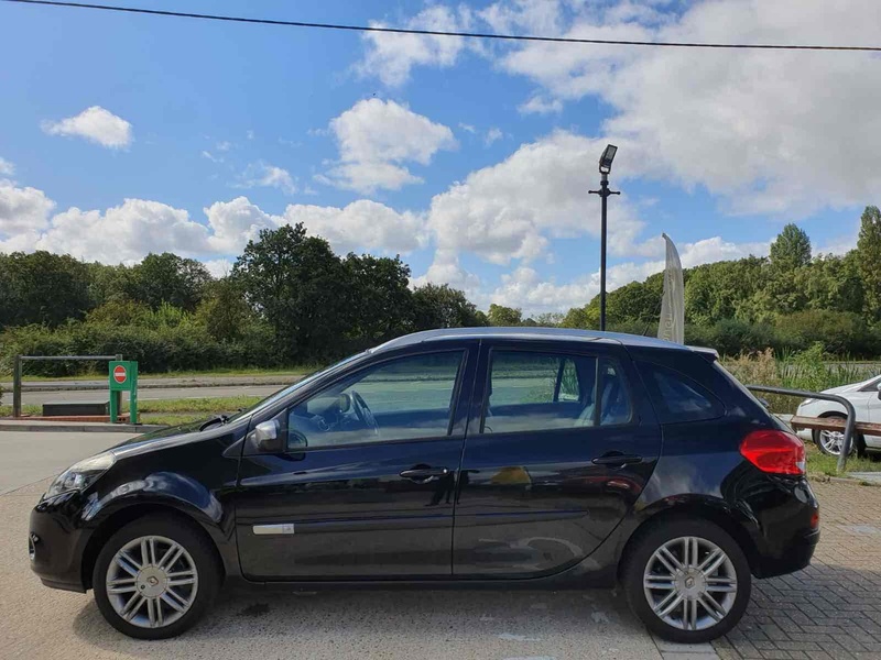 Renault Clio VVT Dynamique TomTom - U10001966