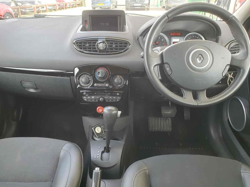 Renault Clio VVT Dynamique TomTom - U10001966