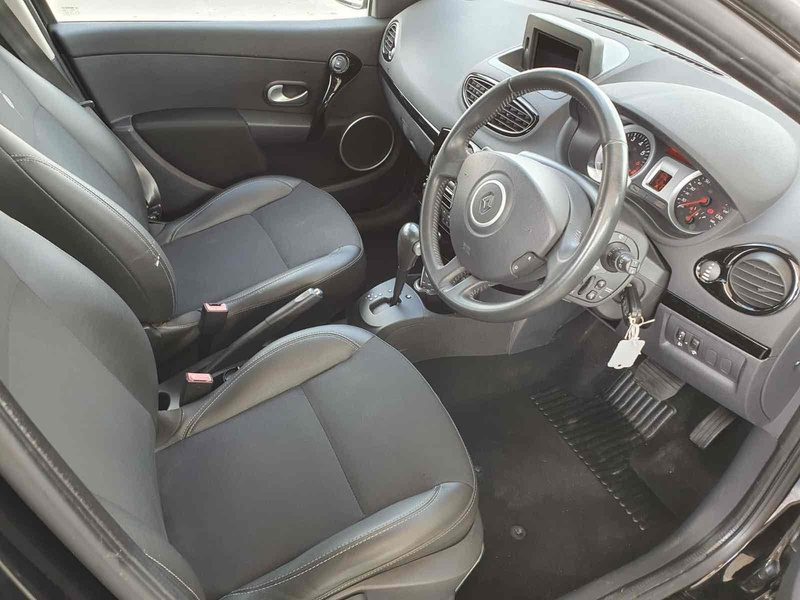 Renault Clio VVT Dynamique TomTom - U10001966