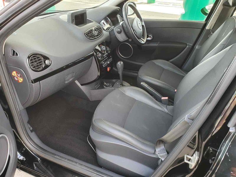 Renault Clio VVT Dynamique TomTom - U10001966