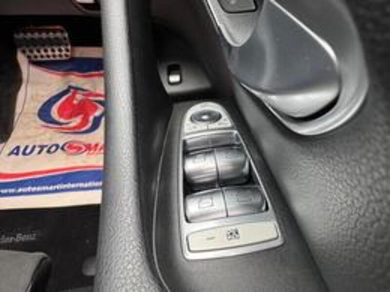 Mercedes-Benz E Class E220d AMG Line - U10001993