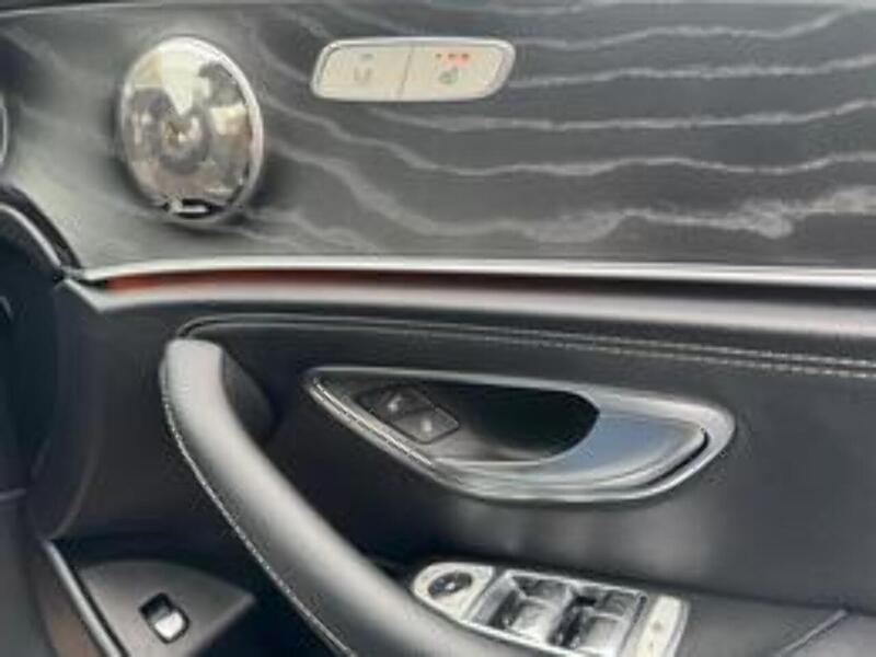 Mercedes-Benz E Class E220d AMG Line - U10001993