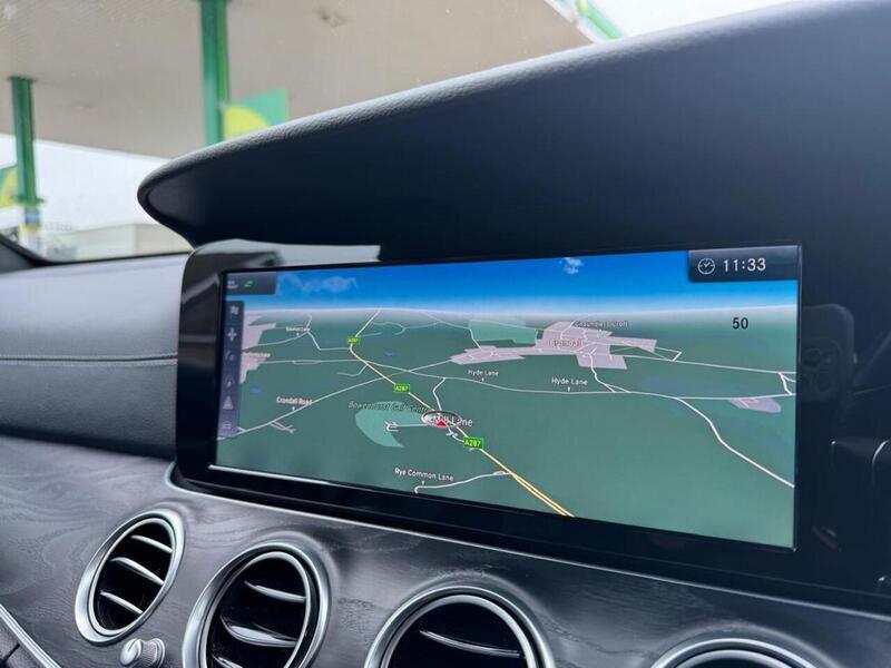 Mercedes-Benz E Class E220d AMG Line - U10001993