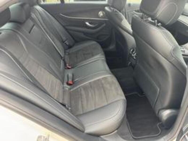 Mercedes-Benz E Class E220d AMG Line - U10001993