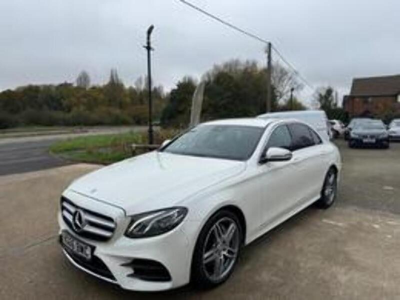 Mercedes-Benz E Class E220d AMG Line - U10001993