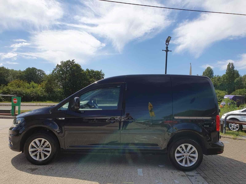 Volkswagen Caddy TDI C20 BlueMotion Tech Highline - U10002020