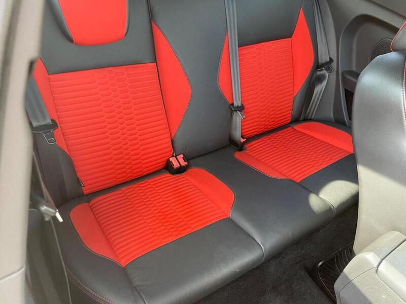 Ford Fiesta T EcoBoost ST-3 - U10002049