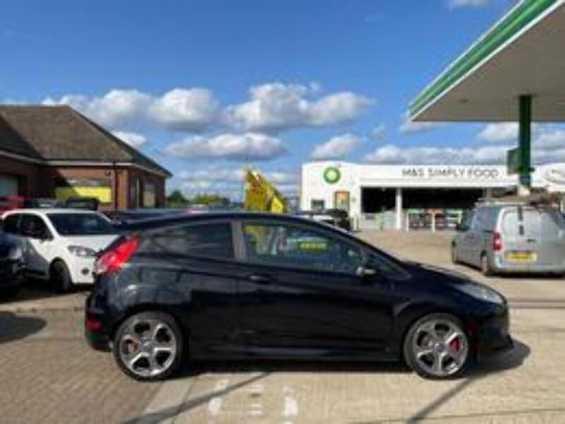 Ford Fiesta T EcoBoost ST-3 - U10002049