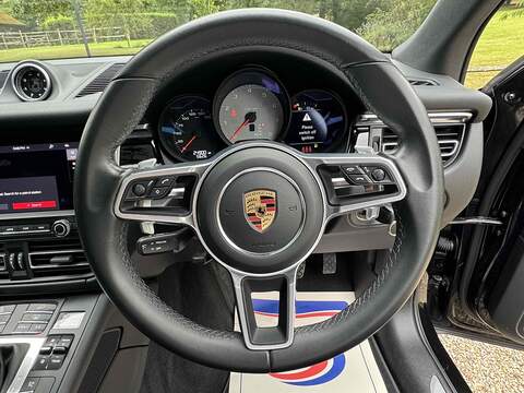 Porsche Macan 3.0T V6 S PDK 4WD Euro 6 (s/s) 5dr - U10002050