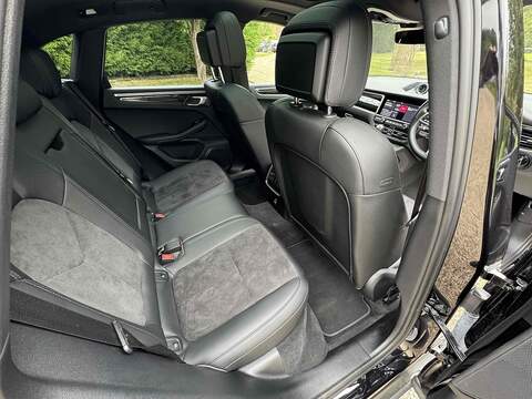 Porsche Macan 3.0T V6 S PDK 4WD Euro 6 (s/s) 5dr - U10002050