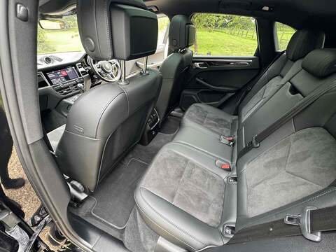 Porsche Macan 3.0T V6 S PDK 4WD Euro 6 (s/s) 5dr - U10002050