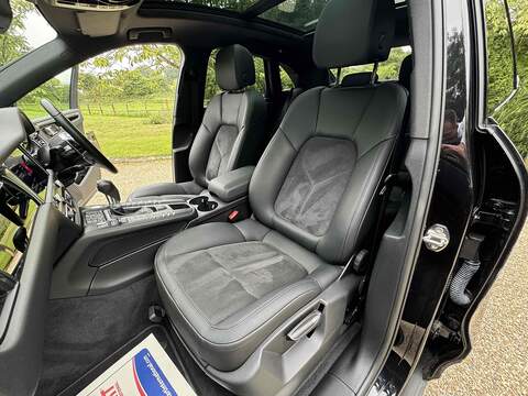 Porsche Macan 3.0T V6 S PDK 4WD Euro 6 (s/s) 5dr - U10002050