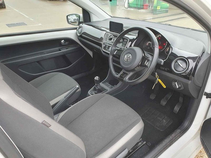 Volkswagen up! High up! - U10002084