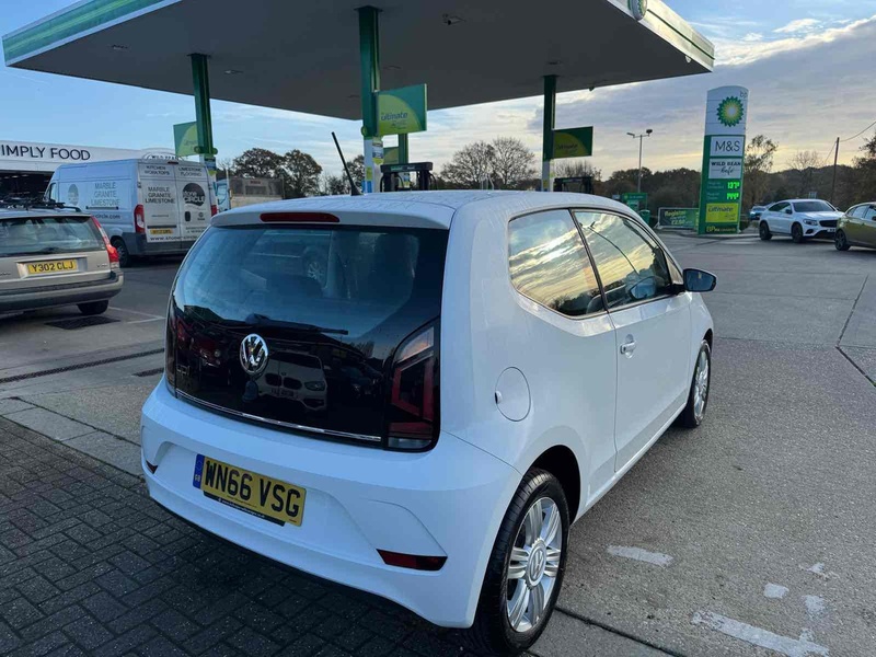 Volkswagen up! High up! - U10002086