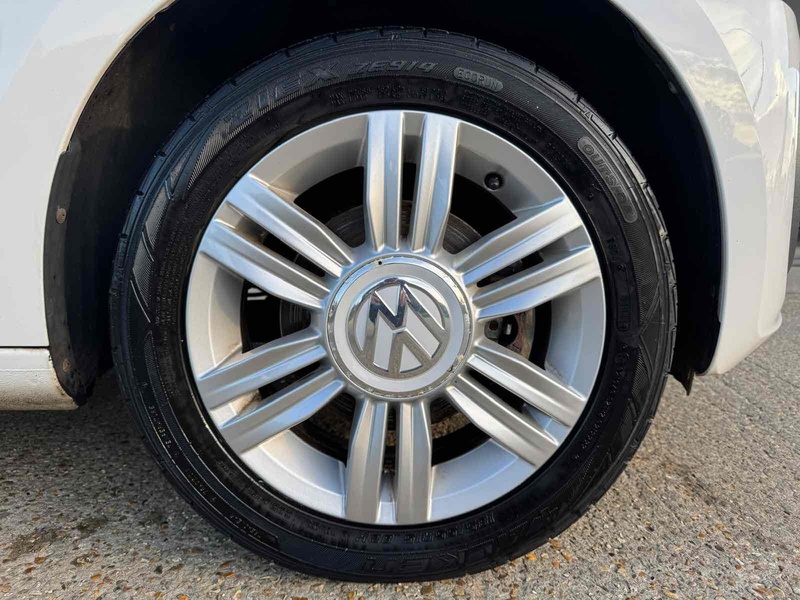 Volkswagen up! High up! - U10002086