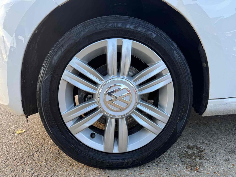 Volkswagen up! High up! - U10002086