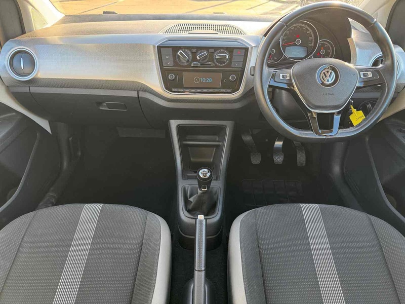 Volkswagen up! High up! - U10002086