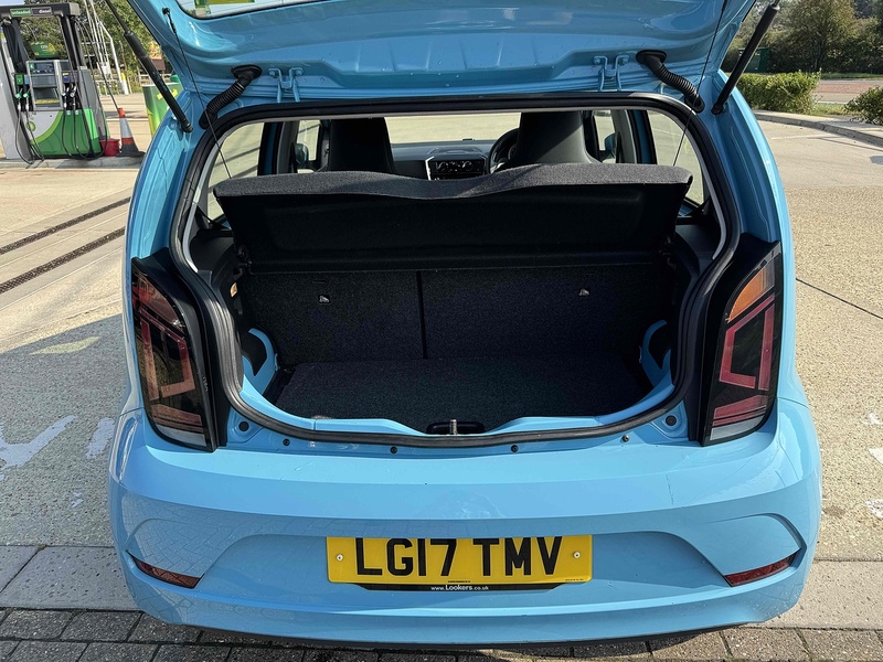 Volkswagen up! Move up! - U10002124