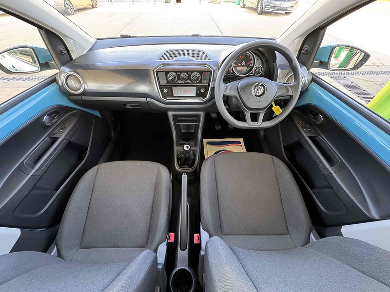 Volkswagen up! Move up! - U10002124